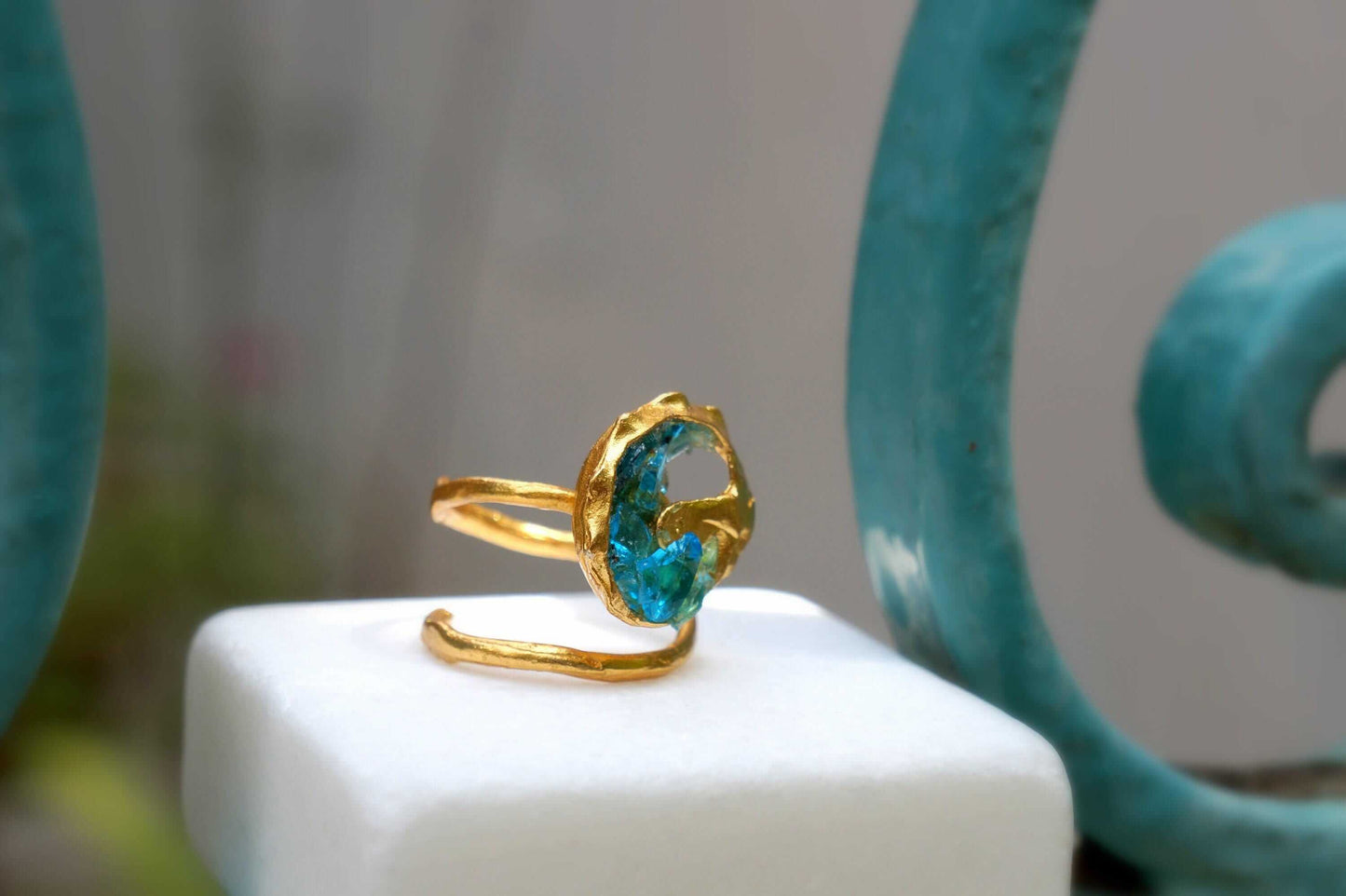fachgo | Gold Sea Shell Ring, Gold-Plated Sterling Silver Jewelry, Murano Stone