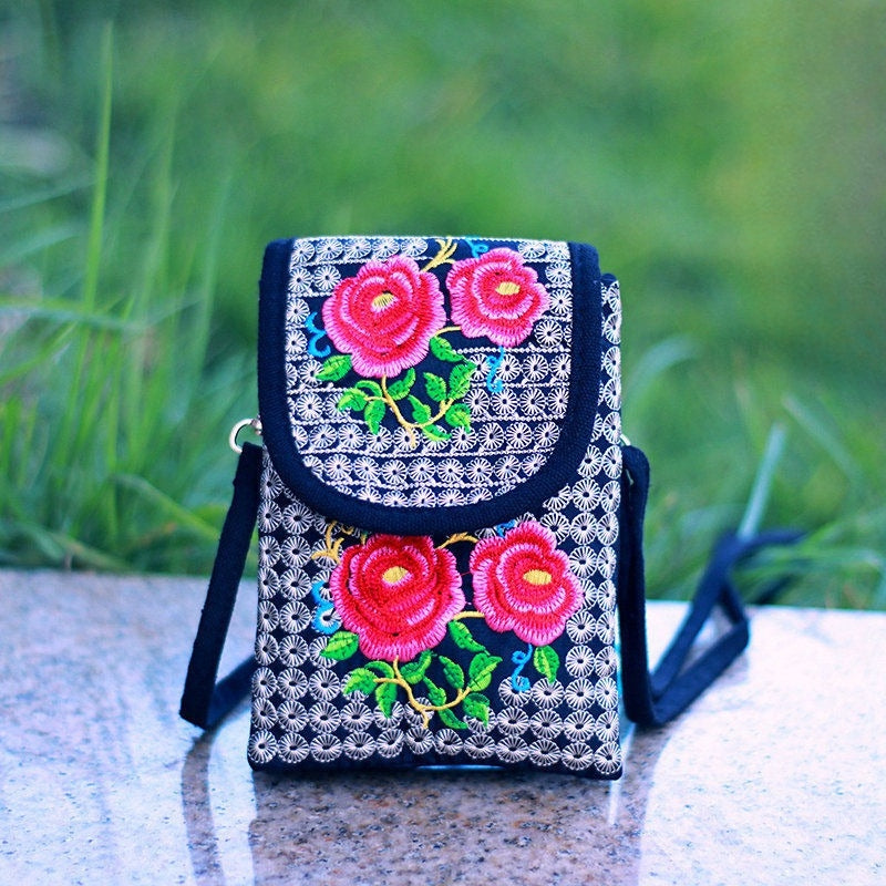 fachgo | Retro Boho Embroidered Phone Bag, Mini Ethnic Travel One Shoulder Bag For Women