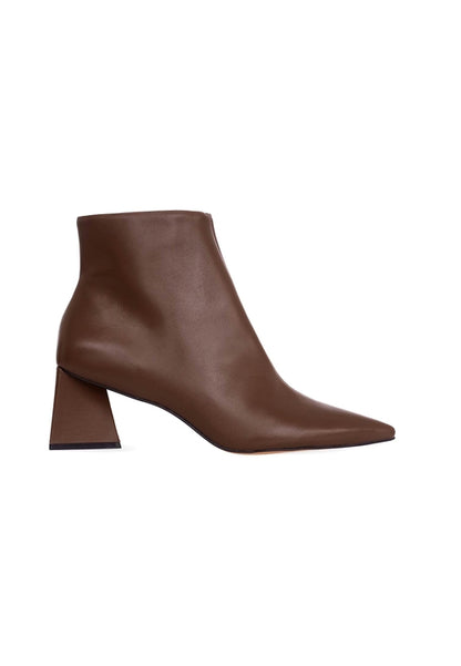 fachgo | Black Sheepskin Leather Ankle Boots Mabea – Women’s Pointed-Toe Block