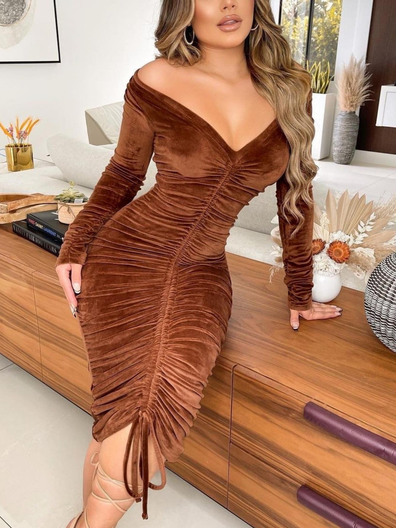 fachgo | Women's Dresses V Neck Off The Shoulder Velvet Ruched Mid-length Dresses