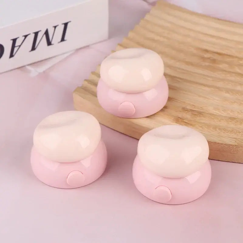 fachgo | 3.5g Mini Cosmetic Empty Jar Pots Makeup Skincare Container Face Cream Box Lip Balm Box With Silicone Spoon Refillable Bottles