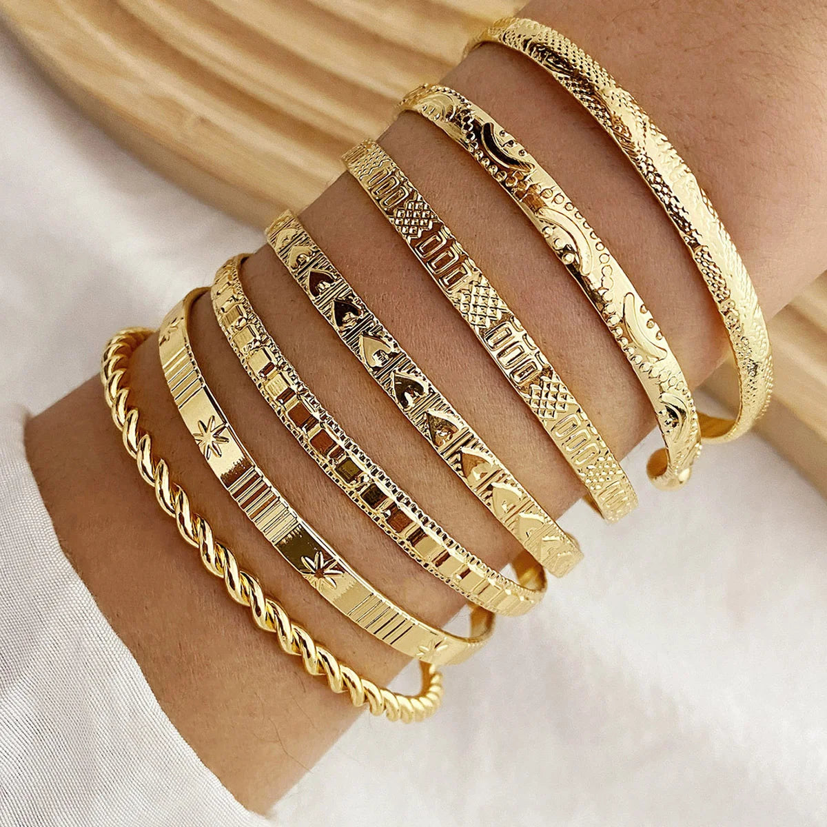 fachgo | 7 Pcs/Set Punk Gold Color Bracelets for Women Streetwear Goth Heart