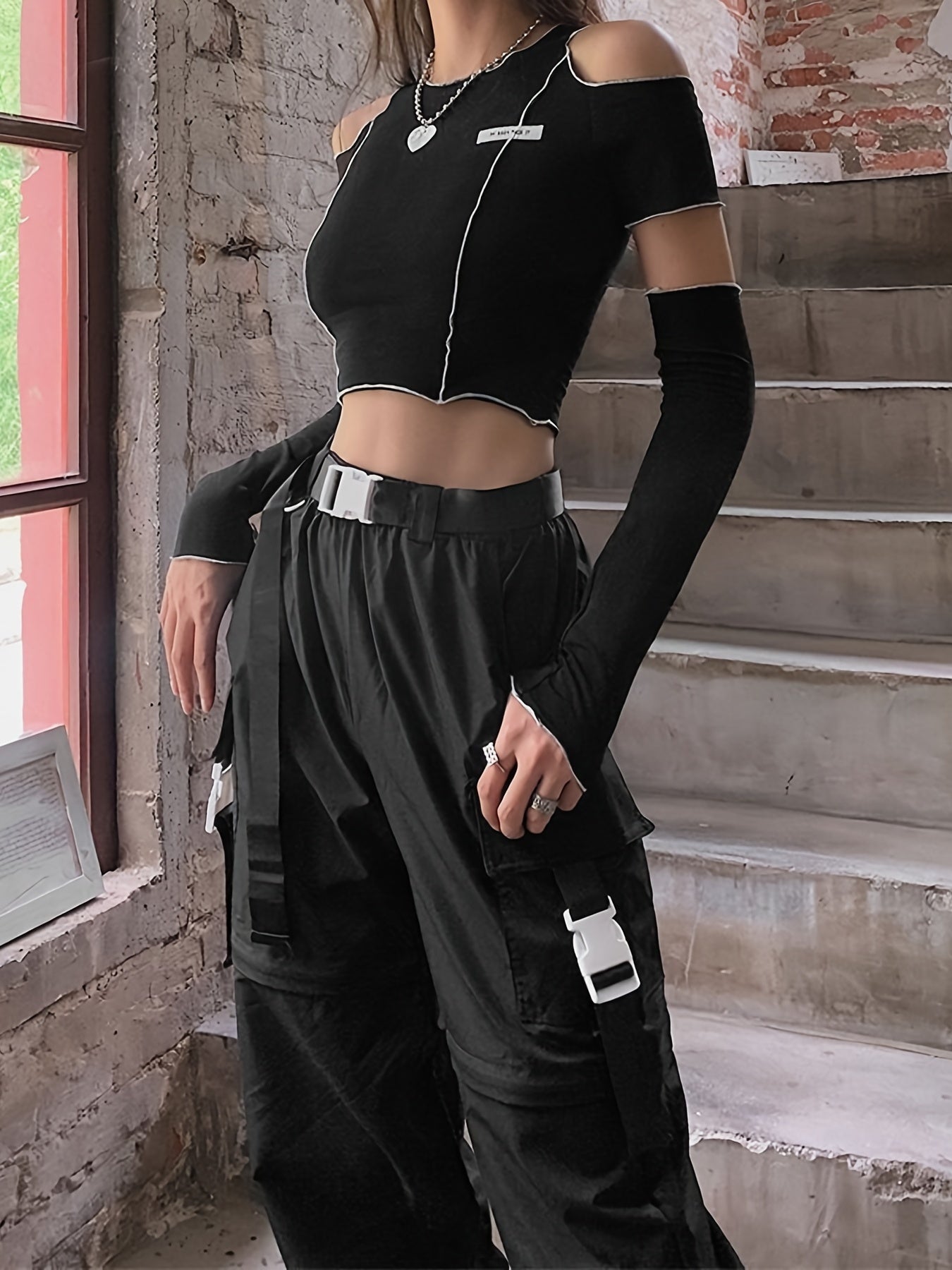 fachgo | Women’s Off-Shoulder Long Sleeve T-Shirt