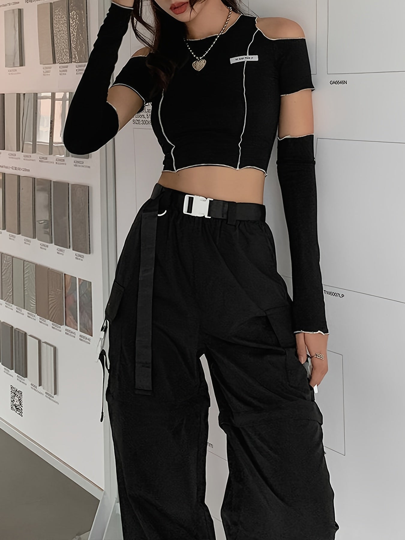 fachgo | Women’s Off-Shoulder Long Sleeve T-Shirt