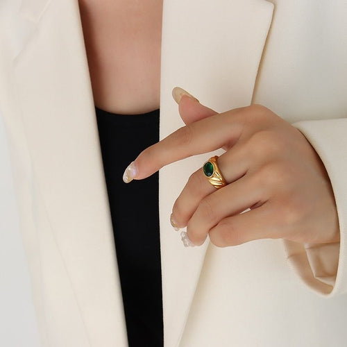 fachgo | Wedding Couple Ring Court Niche Design Sense