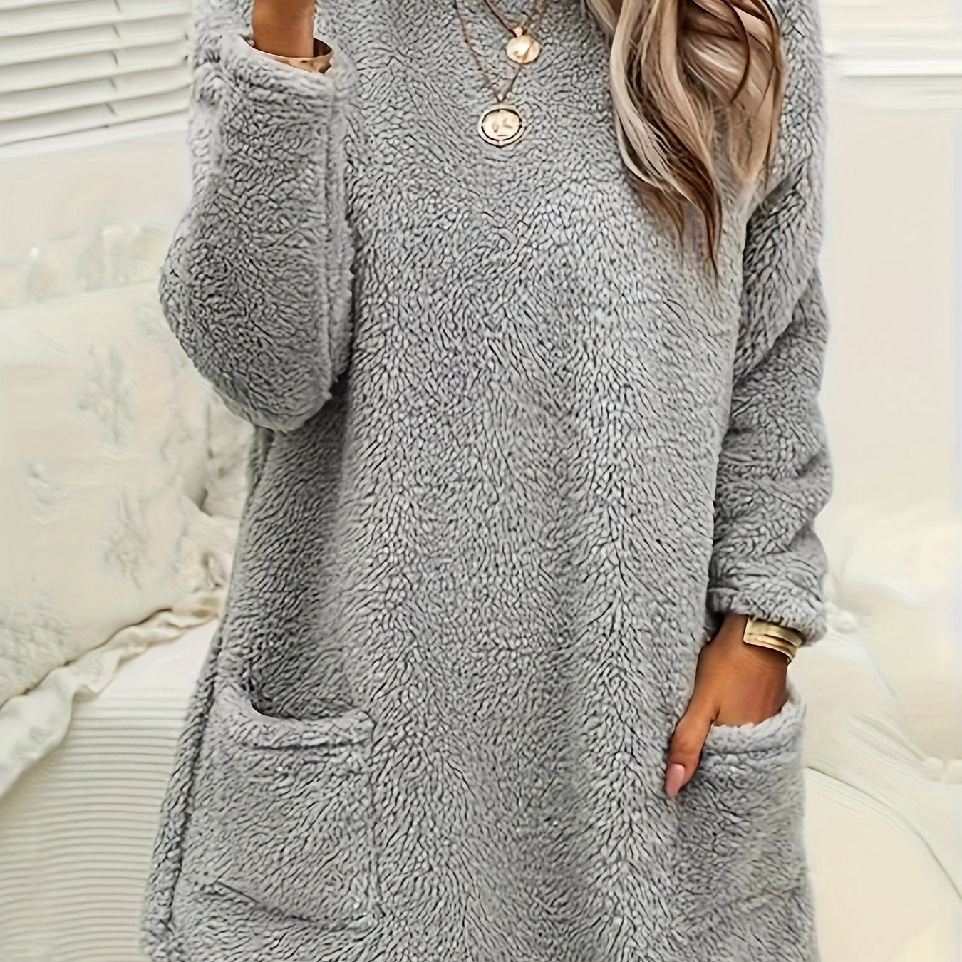 fachgo | Women's Cozy Plush Sweatshirt, Soft Purple Long Sleeve Pullover with Front Pockets Round Neck, Casual Sweater for Spring/Fall, Everyday & Formal Outfits