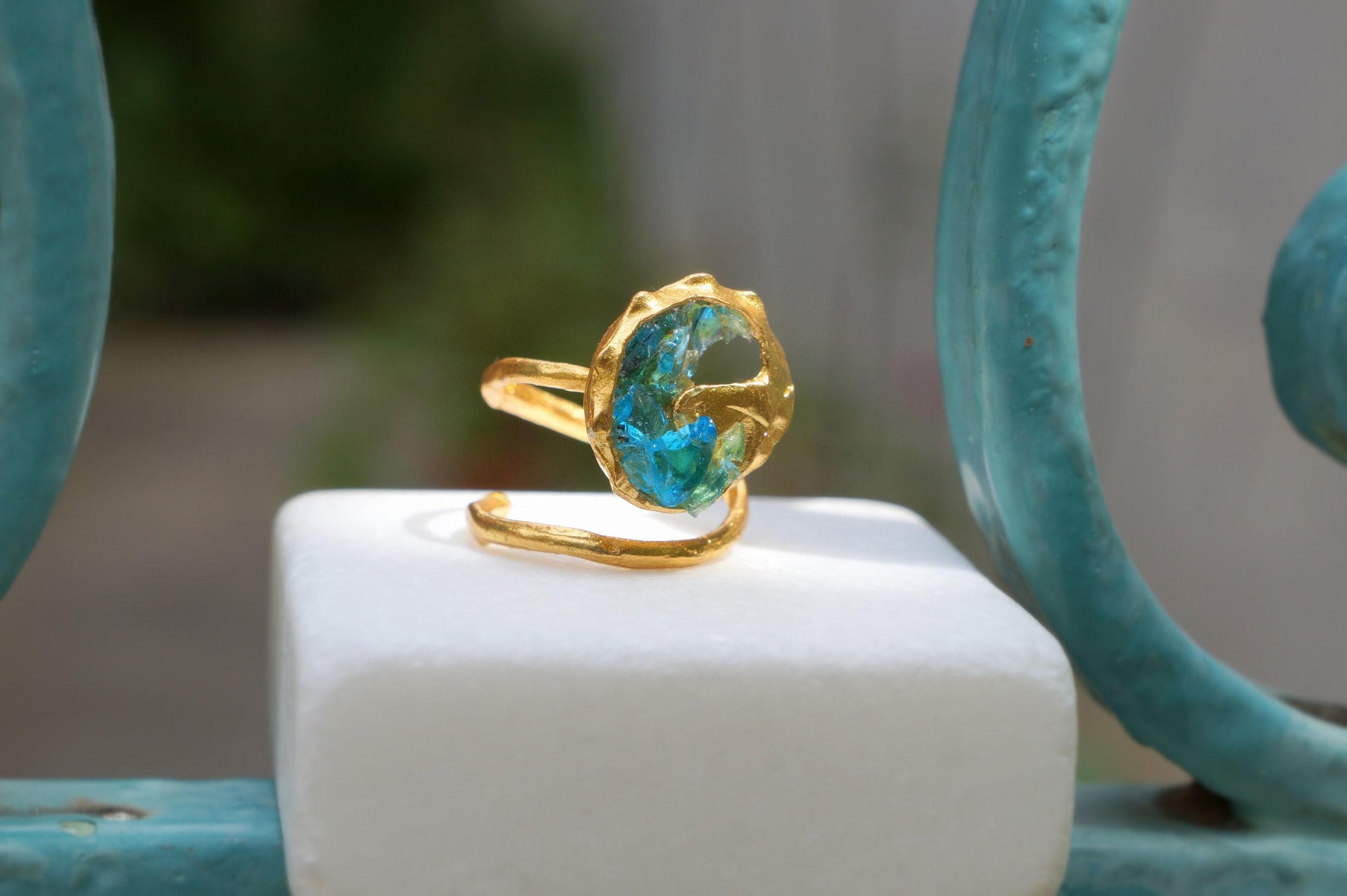 fachgo | Gold Sea Shell Ring, Gold-Plated Sterling Silver Jewelry, Murano Stone