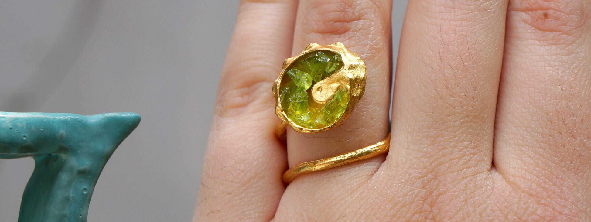 fachgo | Gold Sea Shell Ring, Gold-Plated Sterling Silver Jewelry, Murano Stone