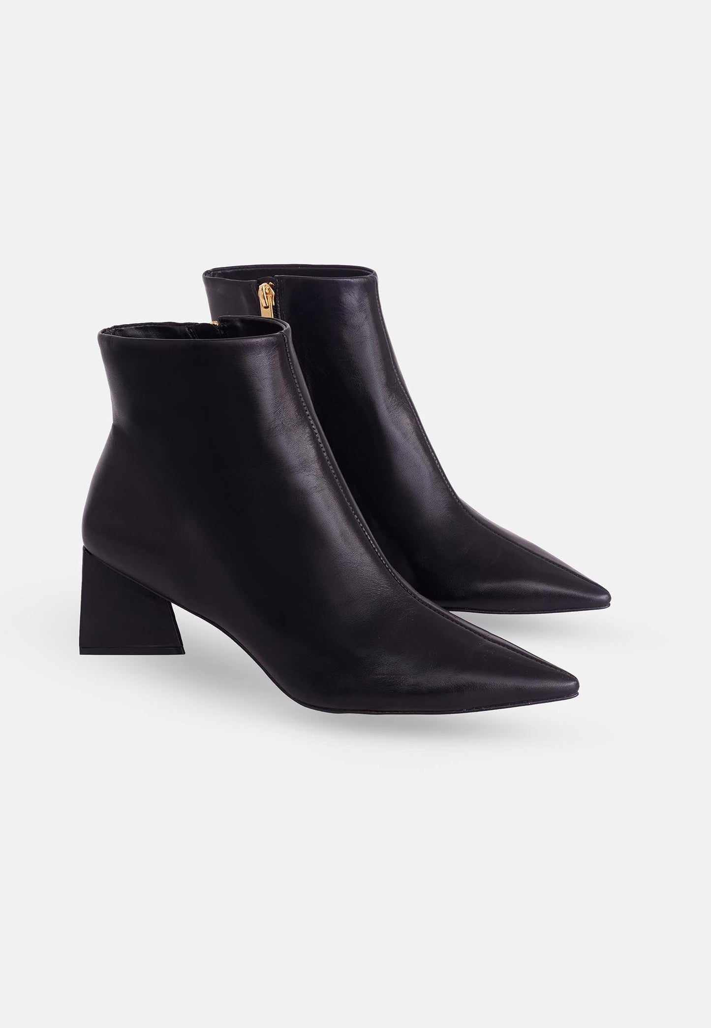 fachgo | Black Sheepskin Leather Ankle Boots Mabea – Women’s Pointed-Toe Block